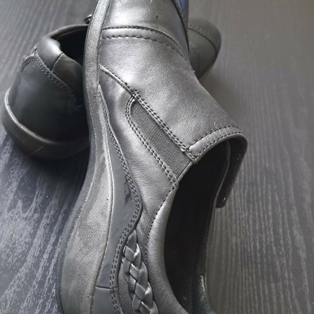 WOMENS SHOES - Picture 7 of 11